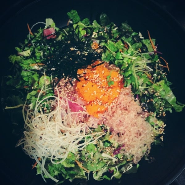Снимок сделан в A-won Japanese Restaurant пользователем Donna K. 5/18/2014