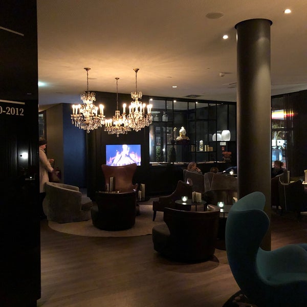 รูปภาพถ่ายที่ Motel One Berlin-Bellevue โดย -=Murka-= เมื่อ 3/9/2019