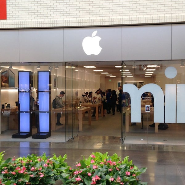 Apple NorthPark Center 8687 North Central Expressway