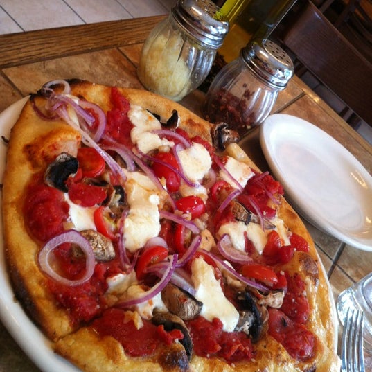 Das Foto wurde bei Pizza No. 17 von Lorenzo am 10/26/2012 aufgenommen