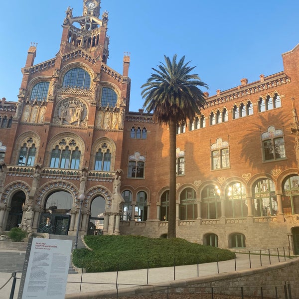 Photo taken at Sant Pau Recinte Modernista by Ferenc T. on 10/6/2023