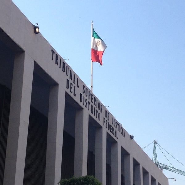 Foto tomada en Tribunal Superior de Justicia de la Ciudad de México  por J. Alberto B. el 4/5/2017