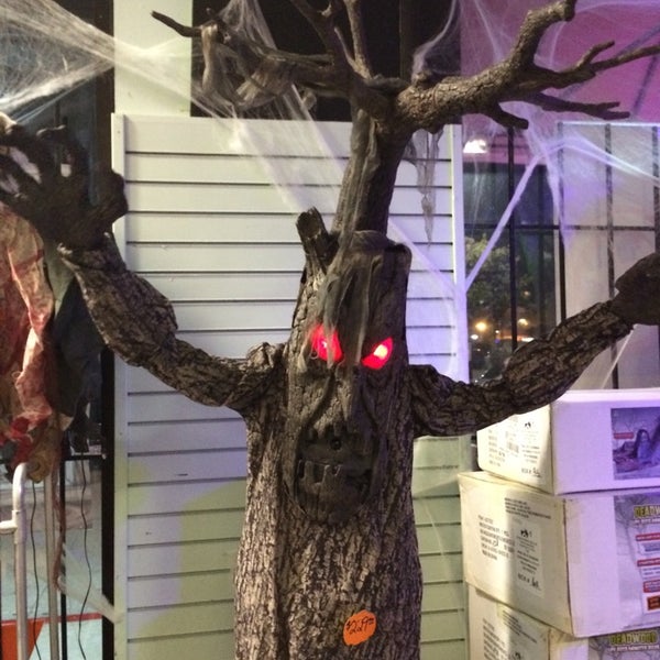 Spirit halloween superstore houston tx