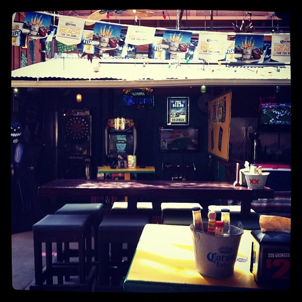 Photo taken at Dos Gringos by Vic on 10/6/2012
