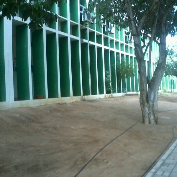 Photo prise au Universidade Federal Rural do Semi-Árido (Ufersa) par Danyelle M. le5/13/2013