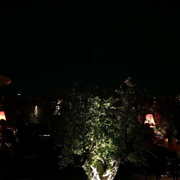 Foto scattata a Mixo Terrace da Gökhan il 6/26/2015