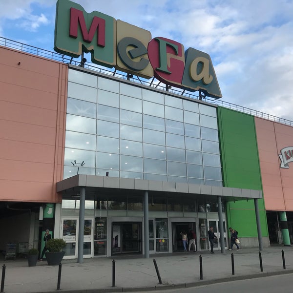 8/13/2018 tarihinde Andreyziyaretçi tarafından МЕГА Новосибирск / MEGA Mall'de çekilen fotoğraf