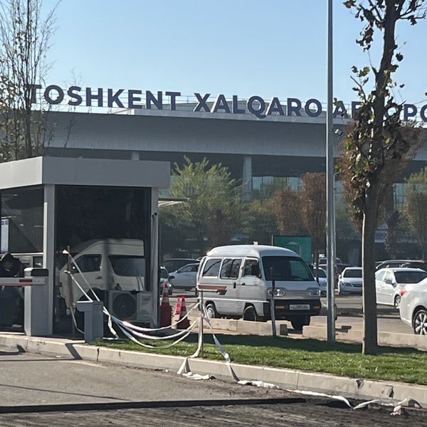 Foto scattata a Toshkent Xalqaro Aeroporti | Tashkent International Airport (TAS) da Andrey il 11/4/2023