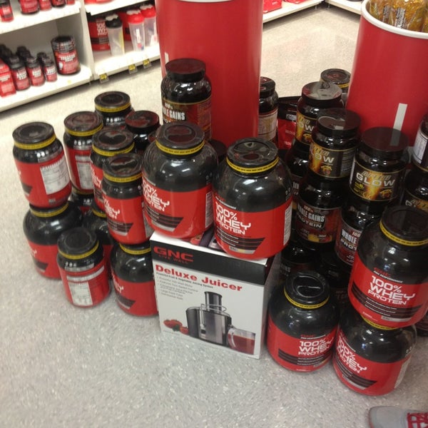 gnc deluxe juicer red
