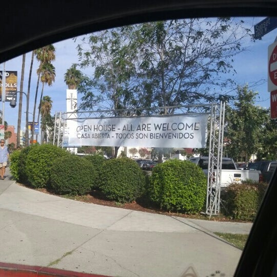 9/2/2015 tarihinde Wulfranoziyaretçi tarafından Church Of Scientology Los Angeles'de çekilen fotoğraf