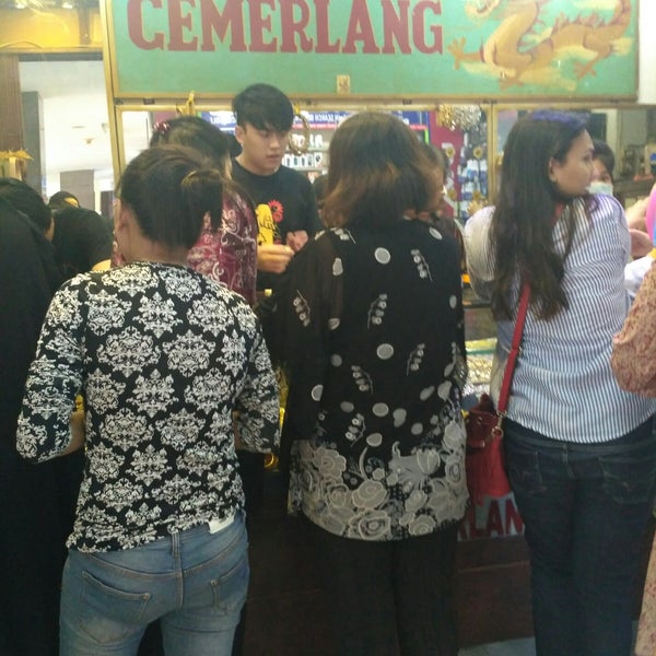 Toko Mas Cemerlang Palembang Sumatera Selatan