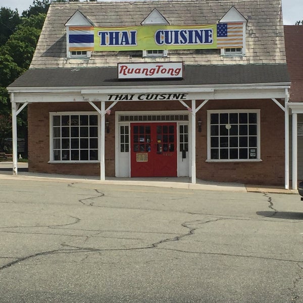 Ruang Tong Thai Restaurant in Richmond