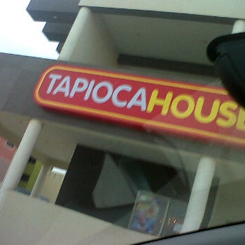Photo taken at Tapioca House by Derqui T. on 10/31/2011