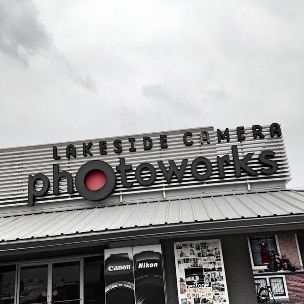Lakeside Camera Photoworks Electronics Store in Metairie