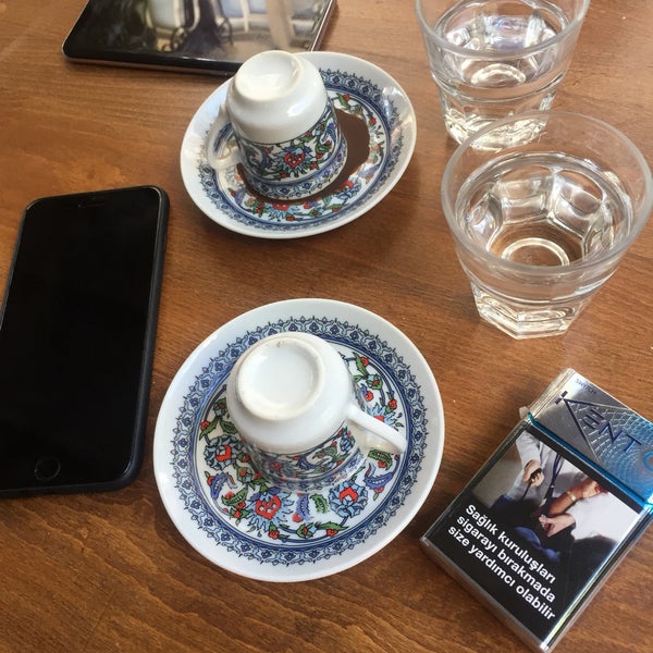 Foto diambil di İstanbull Café &amp; Fal &amp; Restaurant oleh 🌟 Z..H..R 🌟 pada 4/19/2018