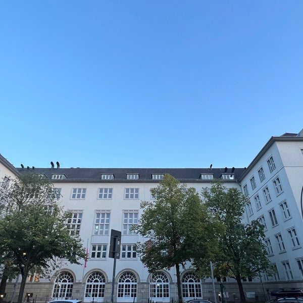 Hochschule Wirtschaft Und Recht Hochschule für Wirtschaft und Recht (HWR) - Law School in Berlin