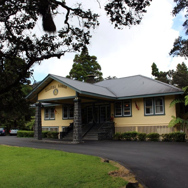 Foto scattata a Kilauea Lodge da Kaori A. il 6/28/2014