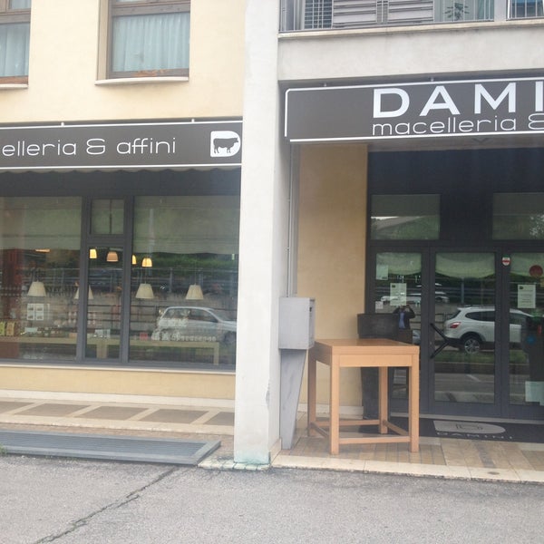 5/7/2013にAngeloがDamini macelleria &amp; affiniで撮った写真
