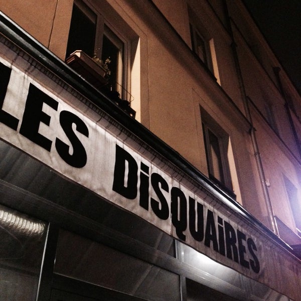 Снимок сделан в Les Disquaires пользователем Justin 1/18/2014