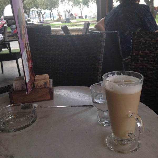 Stock bar montreal. Спортивный бар. Ресторан warsteiner forum санкт-петербург. Барами форум. Барами форум.