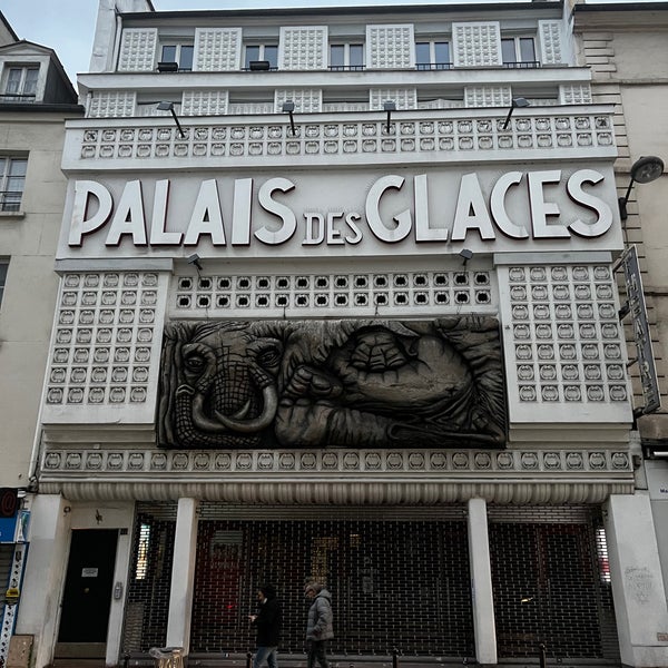 Foto diambil di Palais des Glaces oleh Sandrine A. pada 1/19/2022