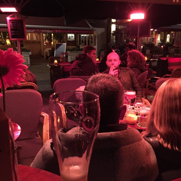 11/20/2015 tarihinde Jeroen B.ziyaretçi tarafından Café Stoffel'de çekilen fotoğraf