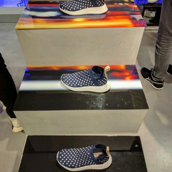 Bugsering Arkæolog Modernisere adidas Originals Store Copenhagen - Indre By - 2 tips from 300 visitors