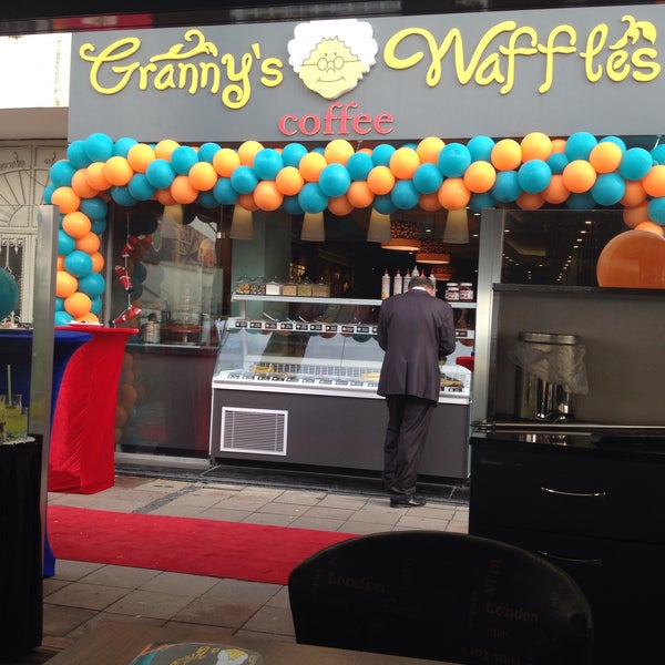 Foto diambil di Granny&#39;s Waffles oleh Arife🐞 K. pada 1/25/2015