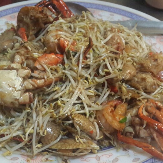 Rumah Makan Ayen Seafood Restaurant In Surabaya