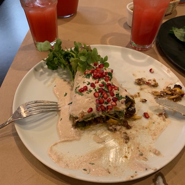 Foto diambil di Angelopolitano Restaurante oleh Urielo pada 9/7/2019