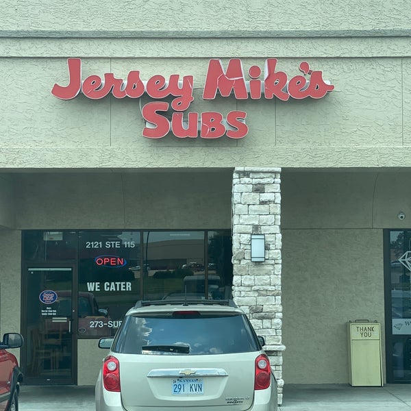 Jersey Mike's Subs Sandwich Spot in Southwest Topeka