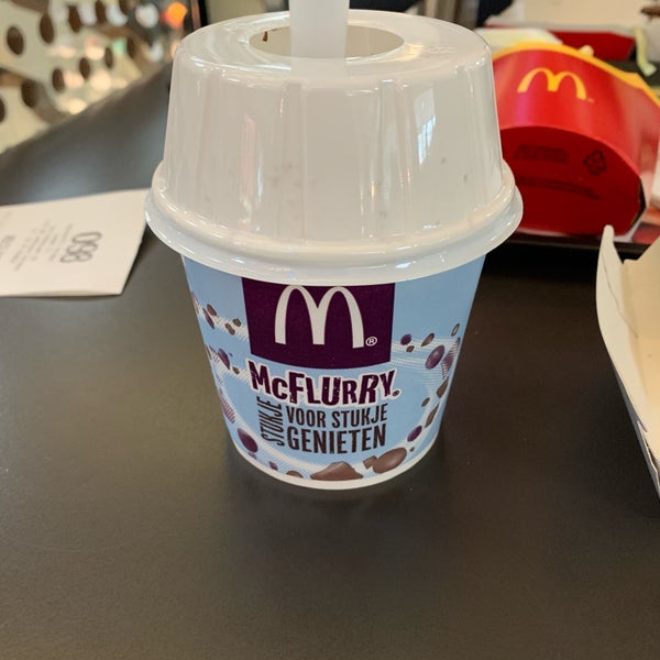 Foto diambil di McDonald&#39;s oleh Brandon D. pada 3/23/2019