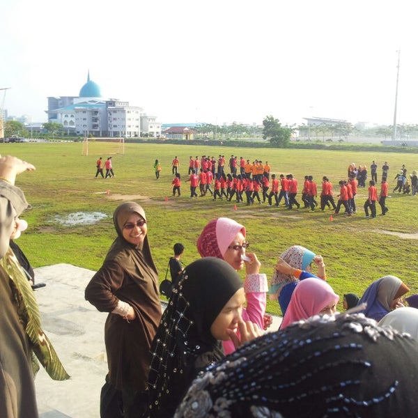 Astaka Mokhtar Dahari Kktm Sri Gading College Football Field