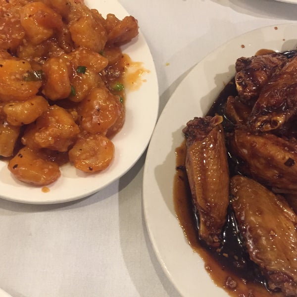 Foto tomada en Yang Chow Restaurant  por Nes el 5/19/2019