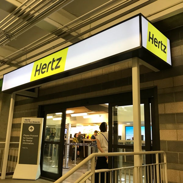 Foto diambil di Hertz oleh カナエ ハ. pada 10/29/2018