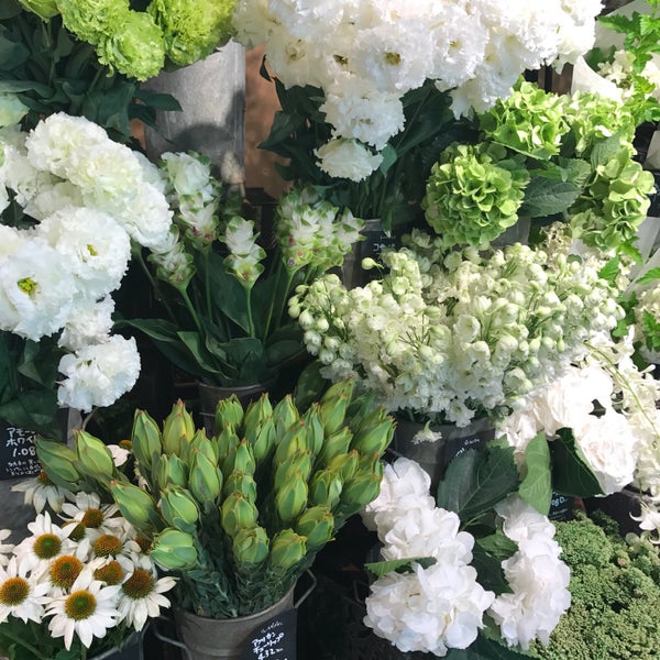 青山フラワーマーケット 足立区の生花店