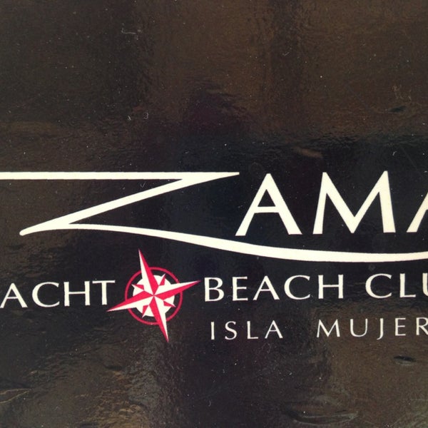 Foto tirada no(a) Zama Beach Club por Mikstyra em 1/26/2013