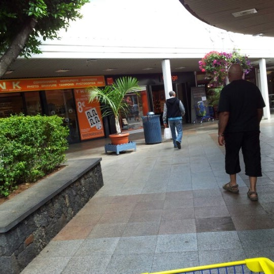 Photos à C.C Carrefour SainteClotilde, Saint Denis