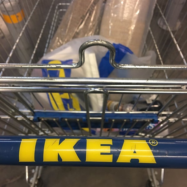 รูปภาพถ่ายที่ IKEA โดย Ecz.Mariam A. เมื่อ 11/3/2016