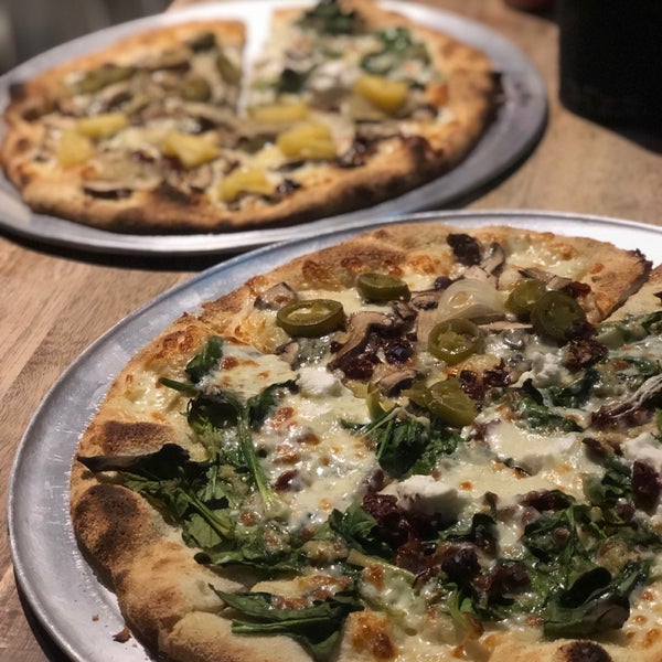 2/16/2019 tarihinde Olgu G.ziyaretçi tarafından Pizza Moda'de çekilen fotoğraf