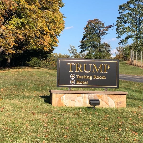 Foto scattata a Trump Winery da Faye O. il 10/15/2022