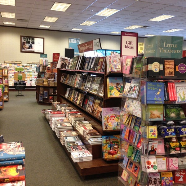Photos At Barnes Noble Cafe 6 Tips From 484 Visitors