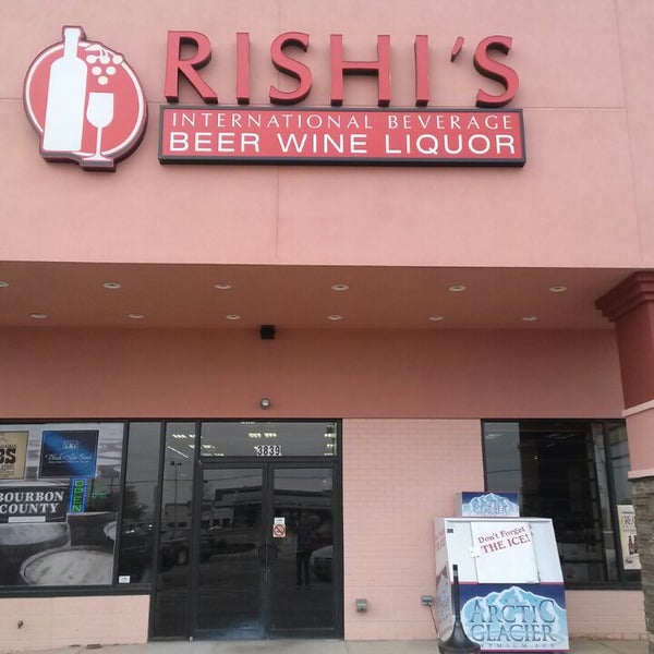 Das Foto wurde bei Rishi&#39;s International Beverage von Jorge d. am 5/19/2014 aufgenommen