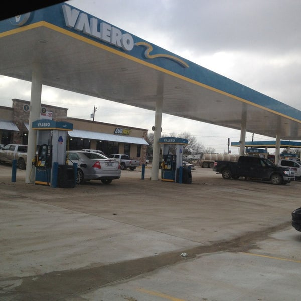 Mr. B's Valero / SUBWAY Asherton, TX