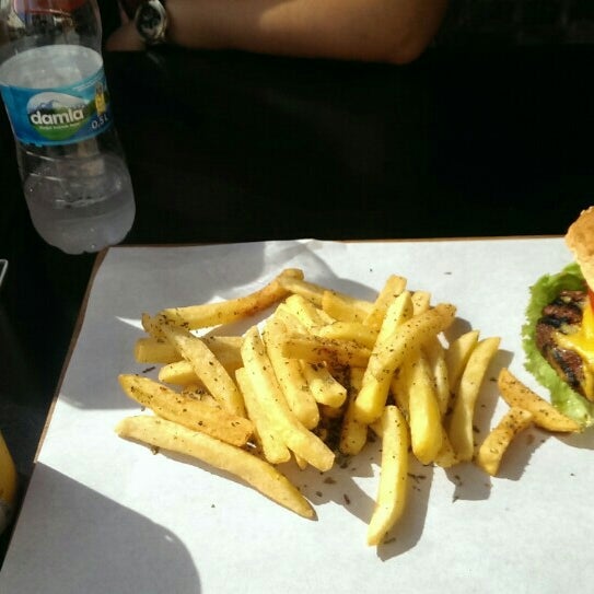 7/26/2015にEmin Ü.がWanted Burgerで撮った写真