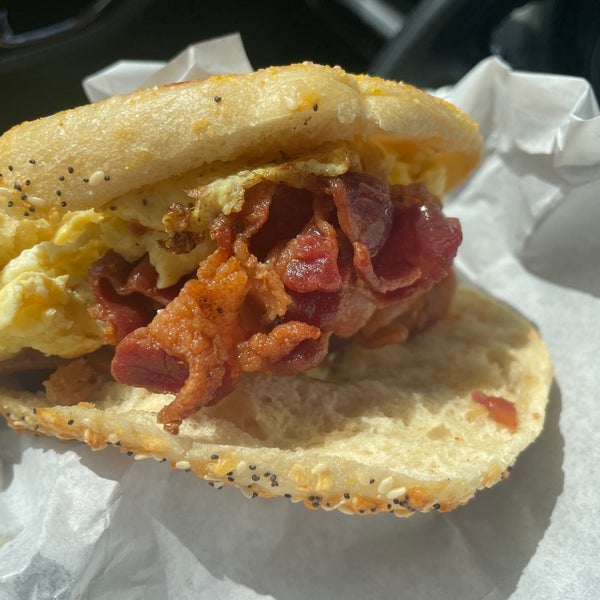 Miss Donut Bagel 2082 Bonita Ave