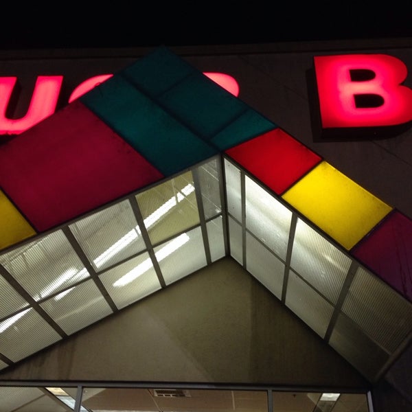 Photos at Liquor Barn East Louisville 4131 Towne Center Dr