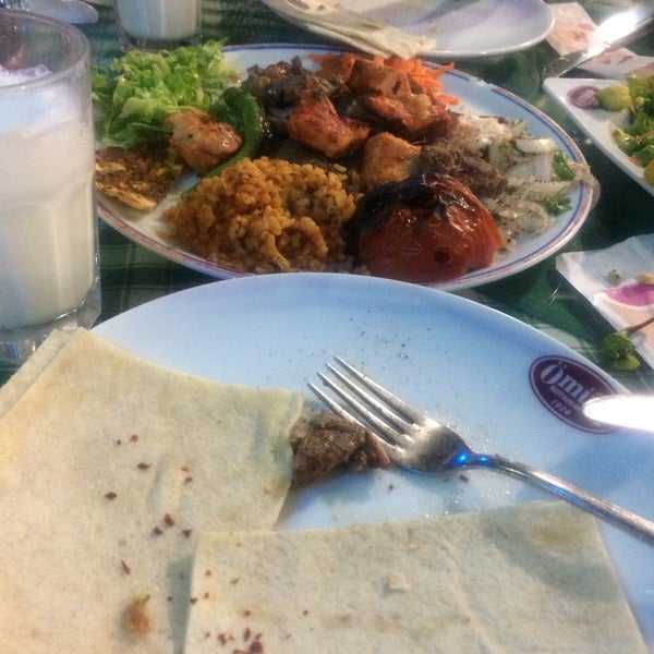 Foto scattata a Ömür Restaurant da Cigdem O. il 9/13/2016