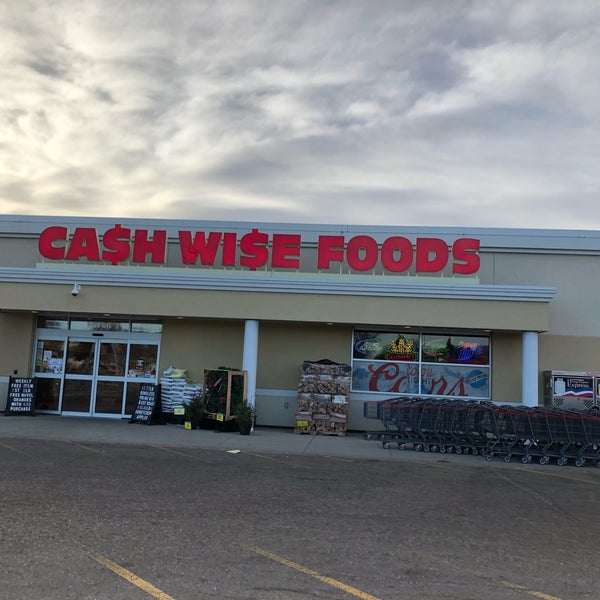 Cash Wise Foods Grocery Store