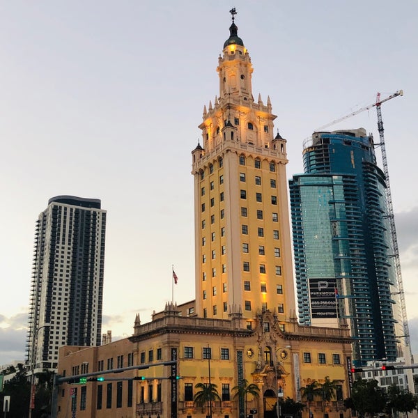 2/3/2019 tarihinde Greg D.ziyaretçi tarafından Miami Freedom Tower'de çekilen fotoğraf